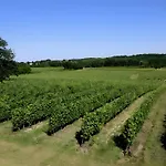 - Chateau Le Noble * Saint-Germain-du-Puch